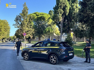 Guardia di Finanza a Pesaro: su 337 controlli, 127 omesse registrazioni dei corrispettivi